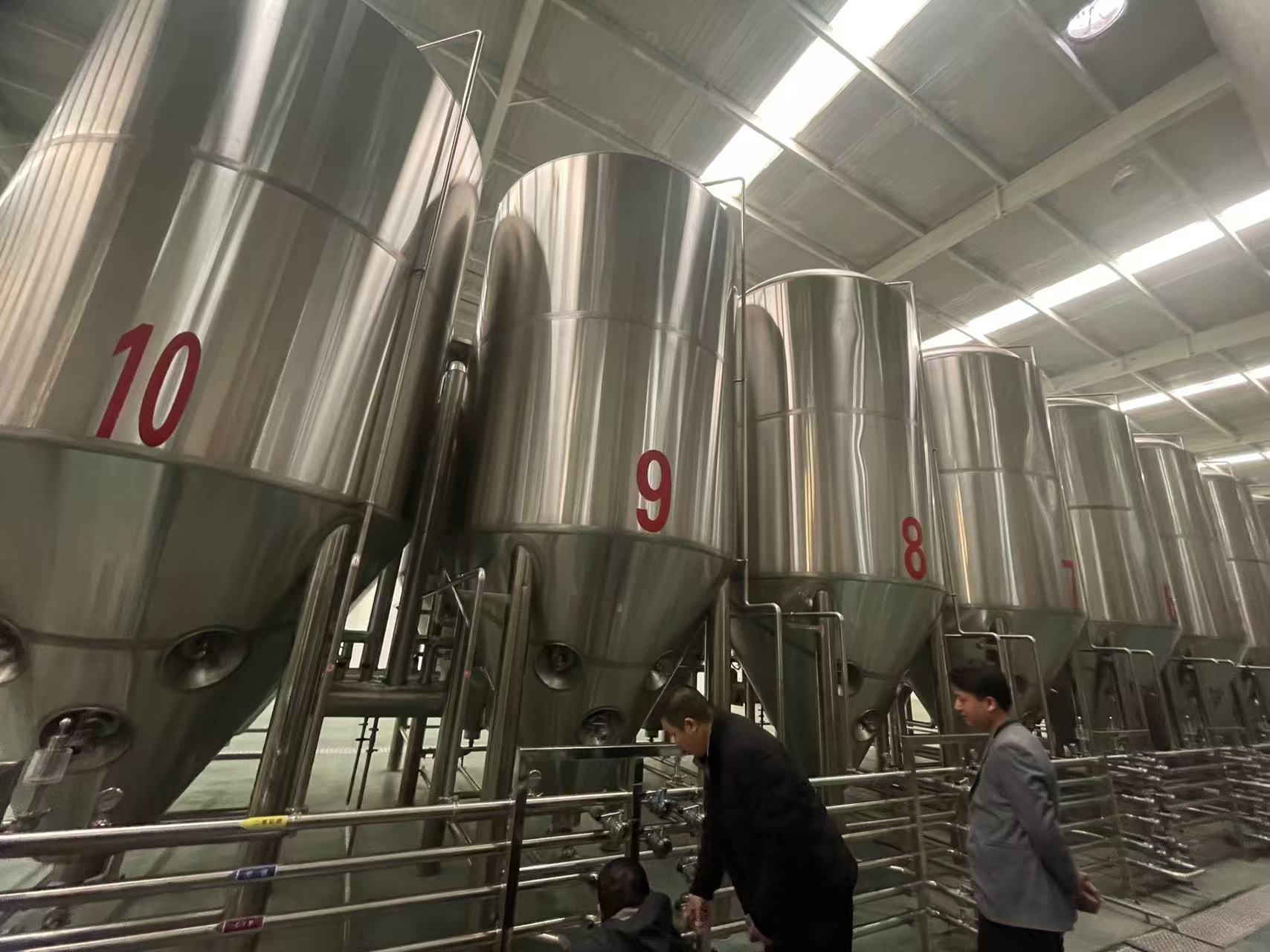 古交精酿啤酒设备厂—平面布置、设备设计、制造、调试、培训等一条龙服务